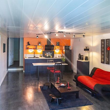 Ferienwohnung Comme Dans Un Ecrin - T2 De 50 M² Avec Jardin, Terrasse Et Piscine Vernaison Exterior foto