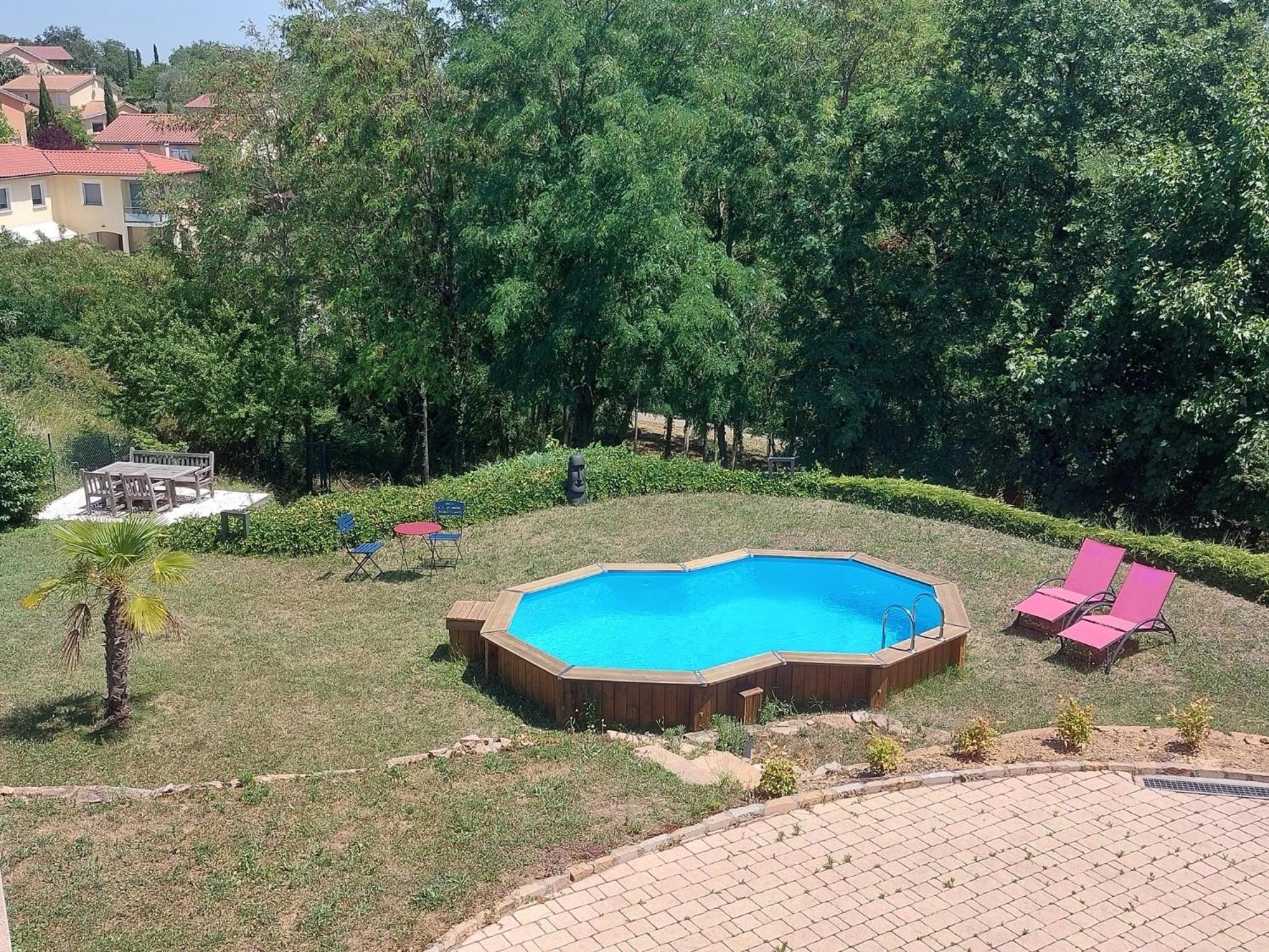 Ferienwohnung Comme Dans Un Ecrin - T2 De 50 M² Avec Jardin, Terrasse Et Piscine Vernaison Exterior foto