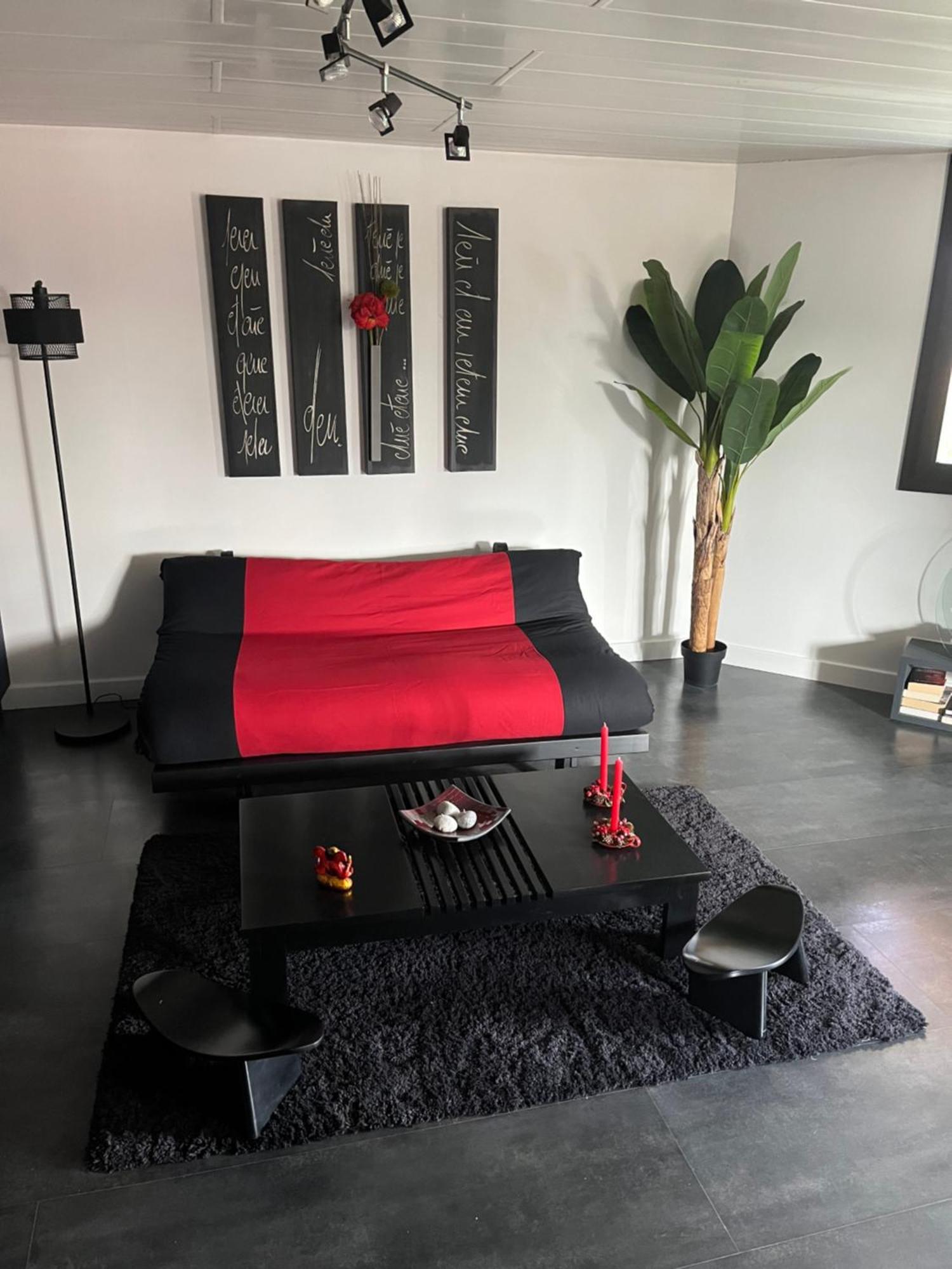 Ferienwohnung Comme Dans Un Ecrin - T2 De 50 M² Avec Jardin, Terrasse Et Piscine Vernaison Exterior foto