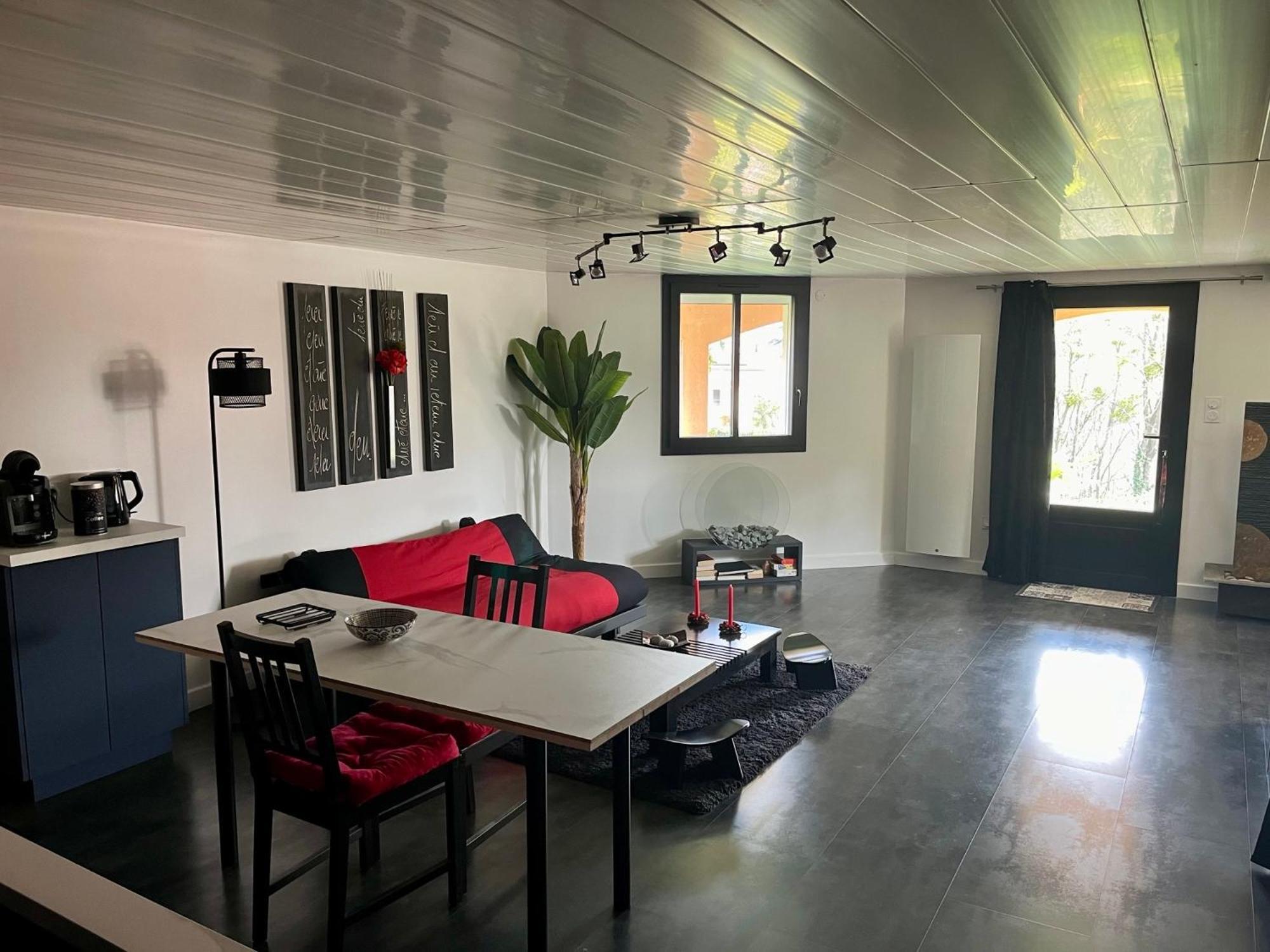 Ferienwohnung Comme Dans Un Ecrin - T2 De 50 M² Avec Jardin, Terrasse Et Piscine Vernaison Exterior foto