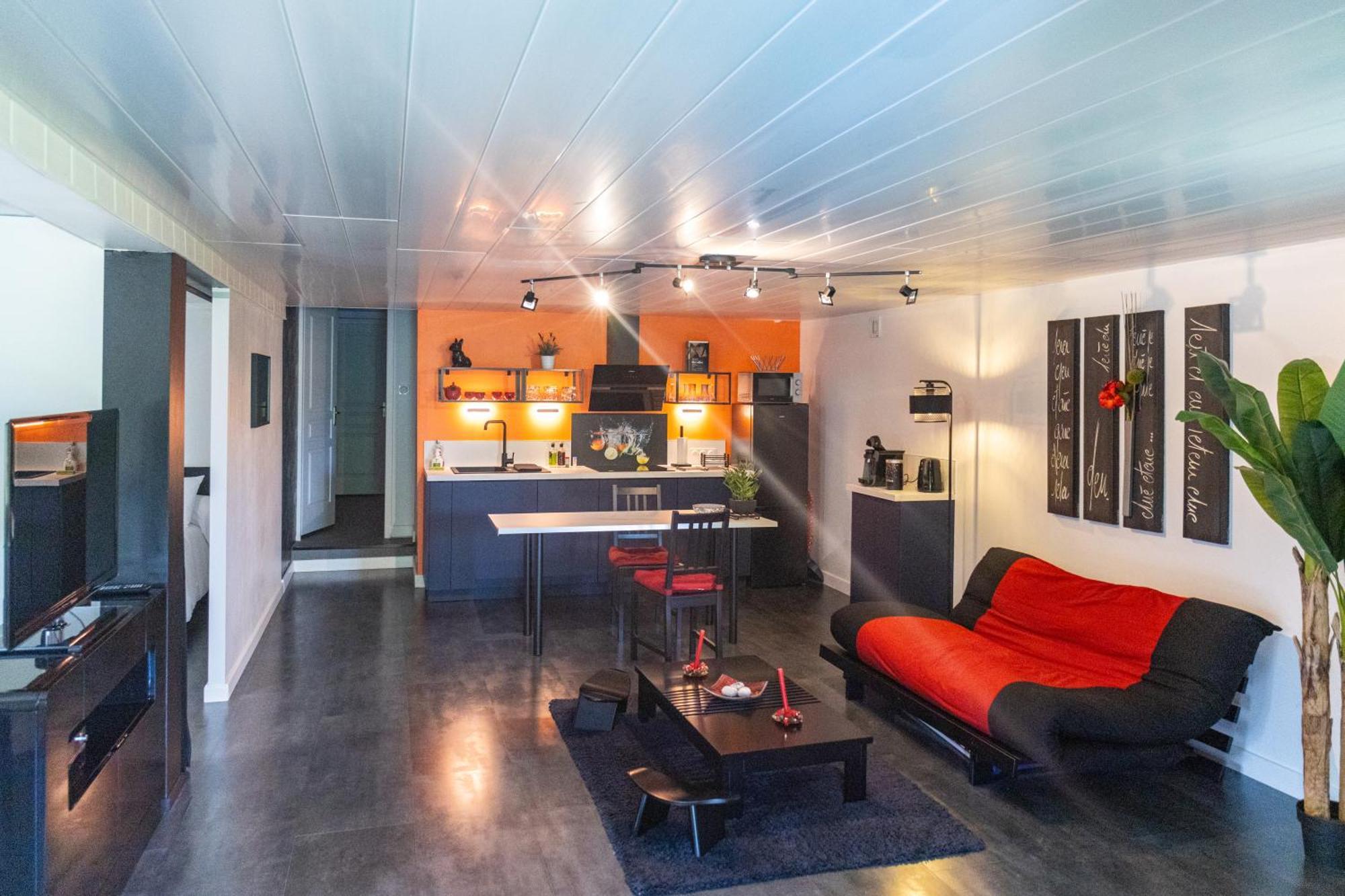 Ferienwohnung Comme Dans Un Ecrin - T2 De 50 M² Avec Jardin, Terrasse Et Piscine Vernaison Exterior foto